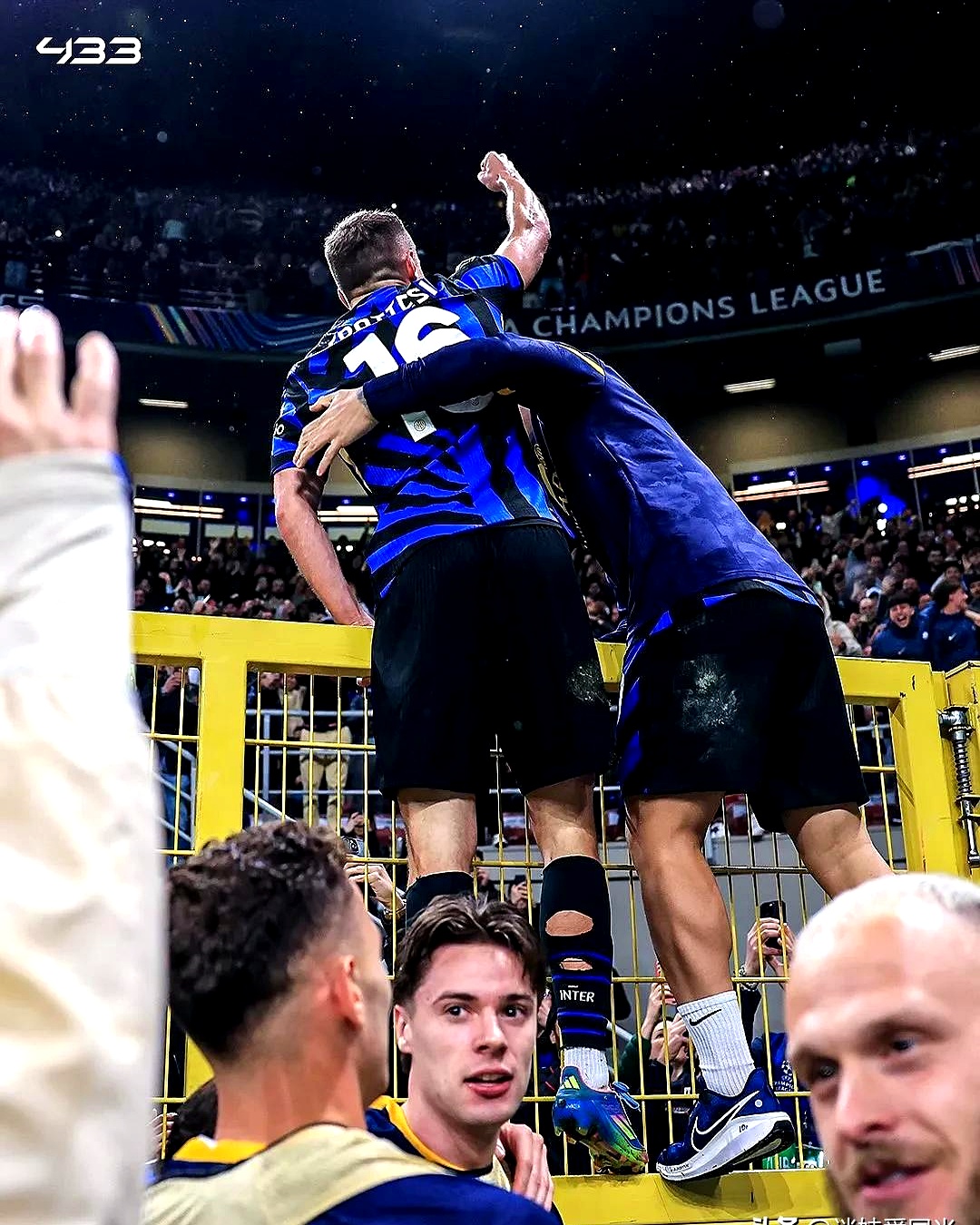 华体会登陆-关于AC米兰轻取巴萨，C罗补时绝平欧冠的信息  第2张